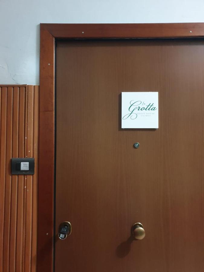 La Grotta Stazione Villa Salerno Exterior photo